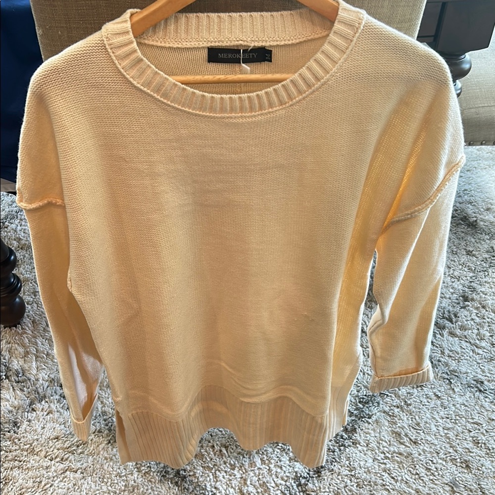 Cream Crew Neck Sweater Fine-Knit Essential